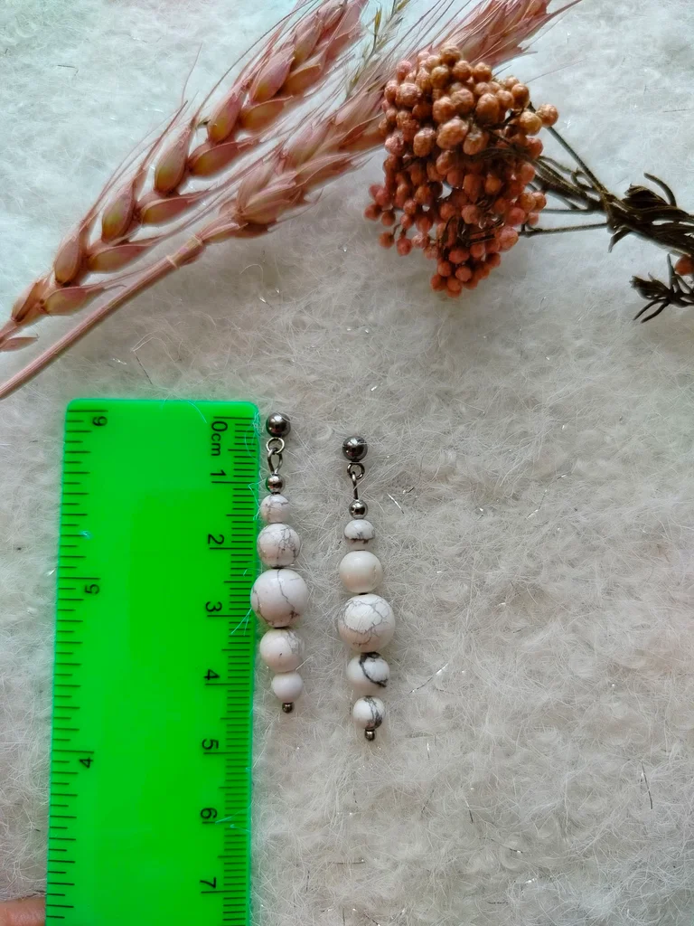 White howlite earrings - stainless steel - elegant - women's jewelry – photo 2